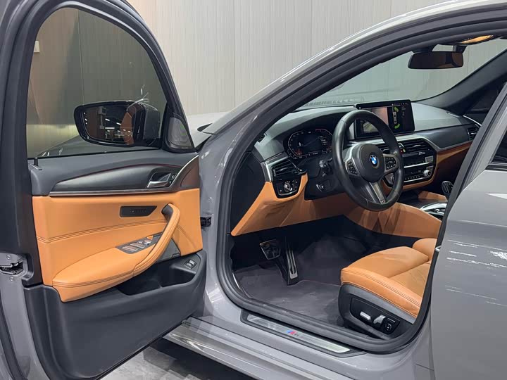 Фото 4 - BMW 5 Series