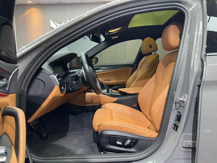 Фото 5 - BMW 5 Series