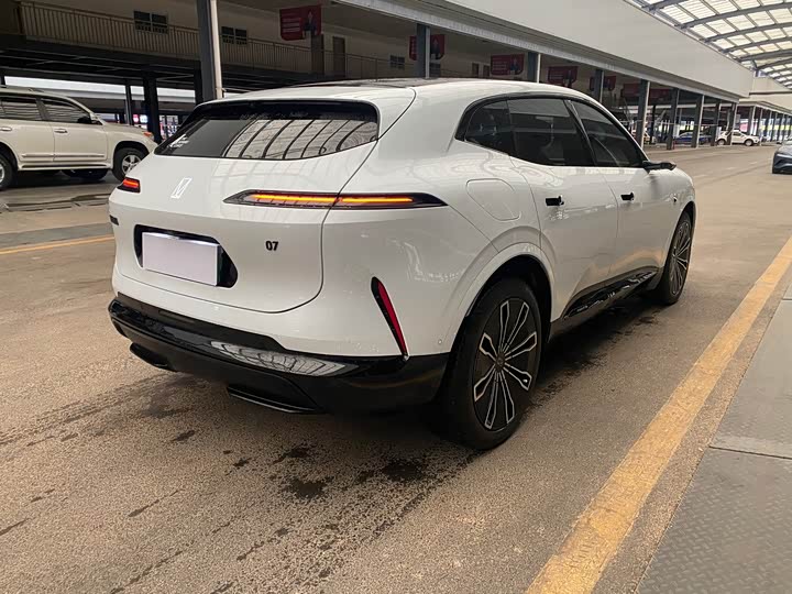 Фото 8 - Avatr 07