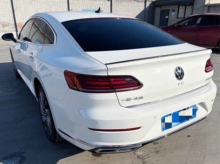 Фото 2 - Volkswagen CC