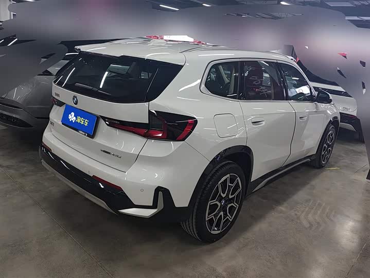 Фото 3 - BMW X1