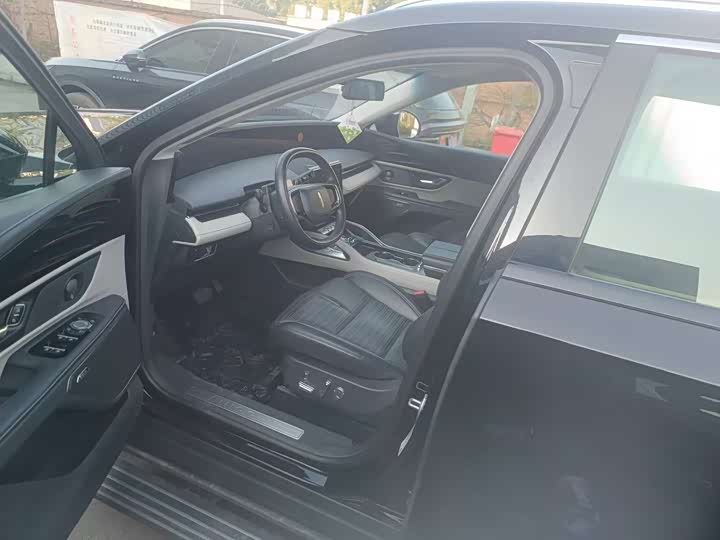 Фото 5 - Lincoln Nautilus