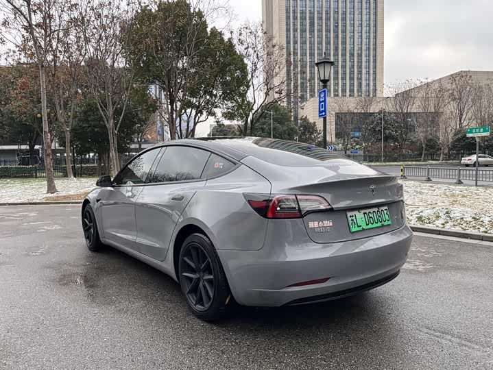 Фото 5 - Tesla Model 3