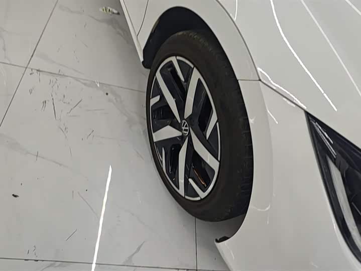 Фото 6 - Volkswagen Lamando L