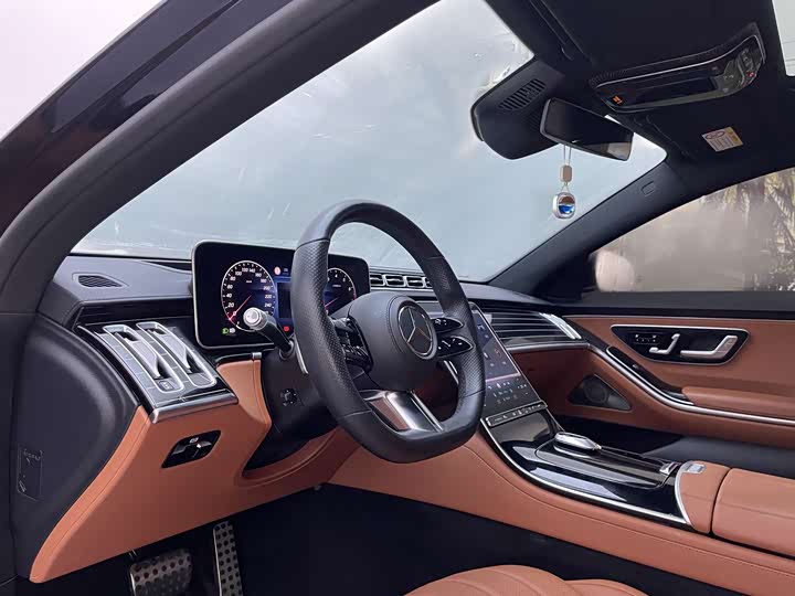 Фото 3 - Mercedes-Benz S-Class