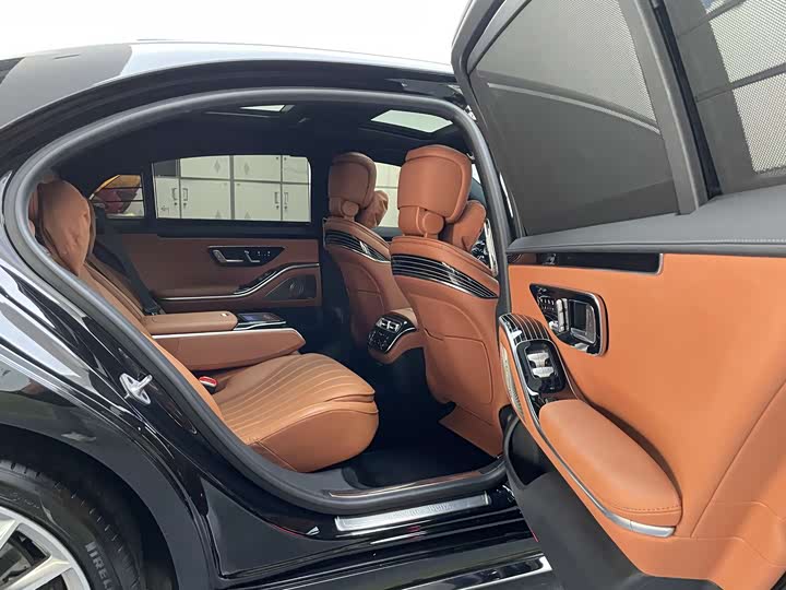 Фото 6 - Mercedes-Benz S-Class