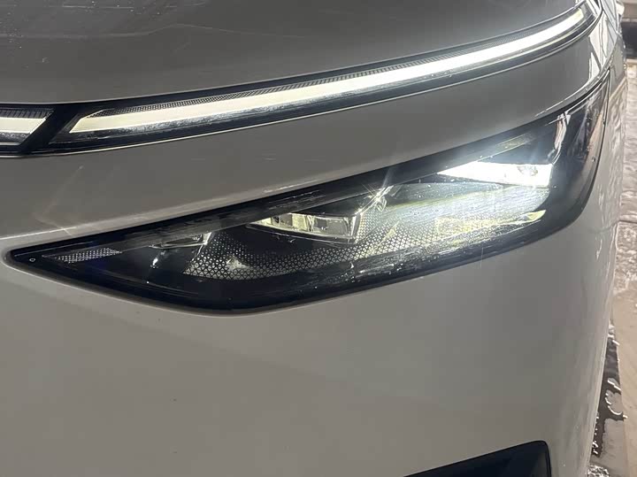 Фото 4 - XPeng X9