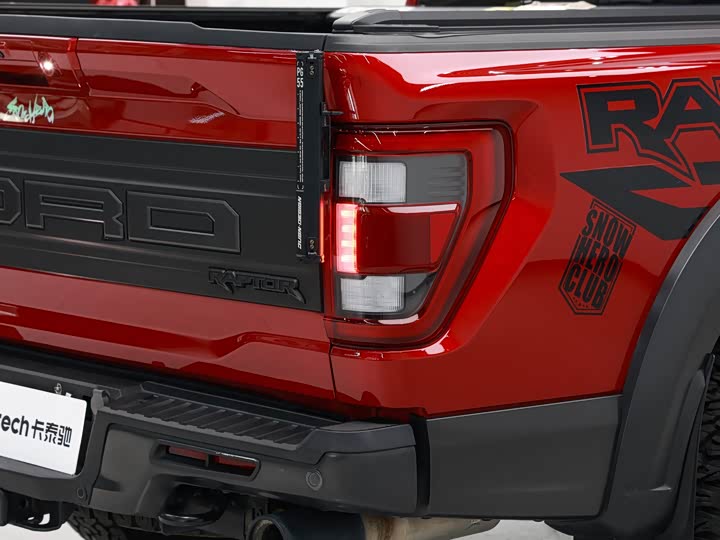 Фото 9 - Ford F-150 Raptor