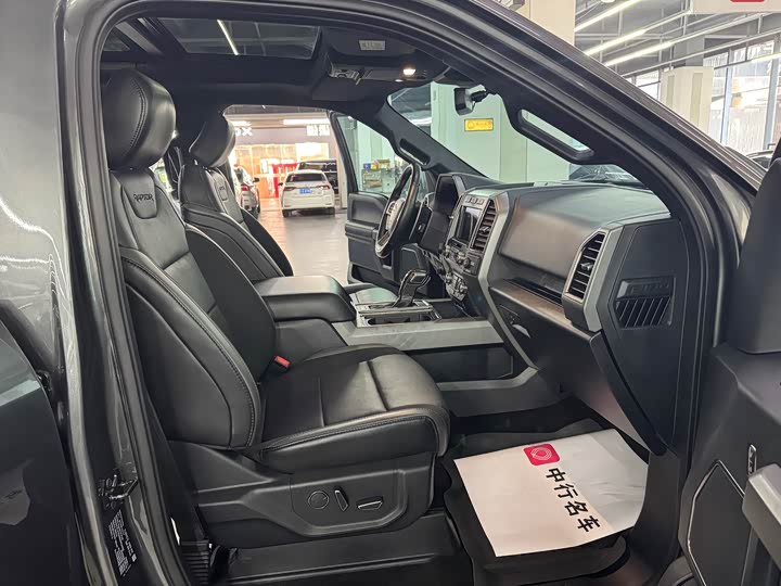 Фото 9 - Ford F-150 Raptor