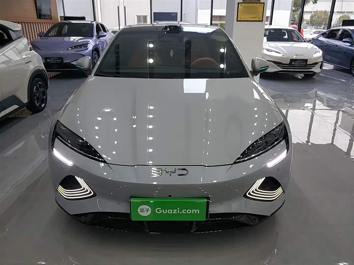 Фото 3 - BYD Seal