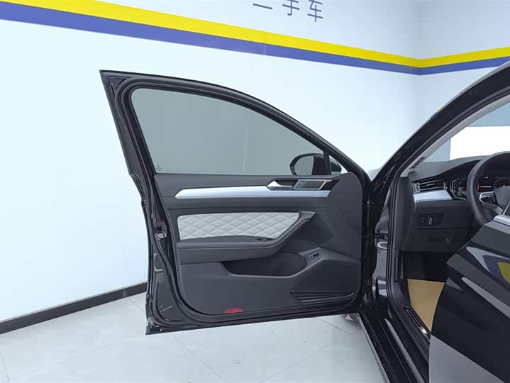 Фото 7 - Volkswagen Magotan