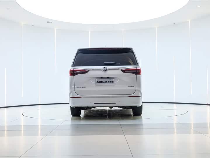 Фото 6 - Buick GL8 ES