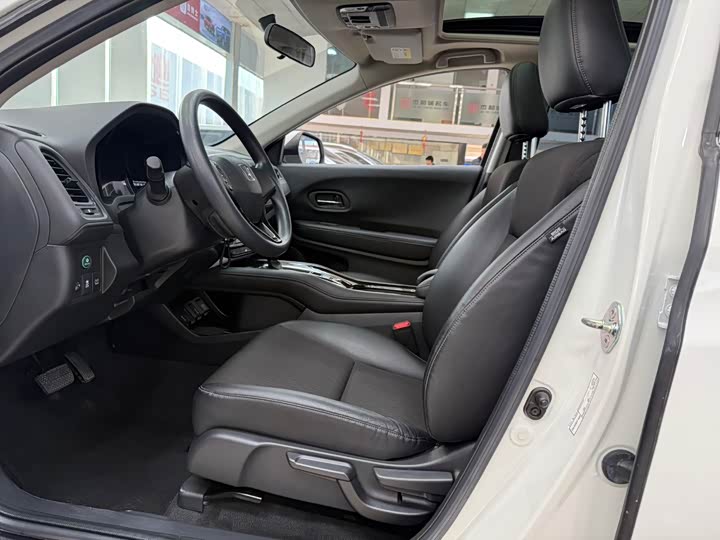 Фото 5 - Honda Vezel