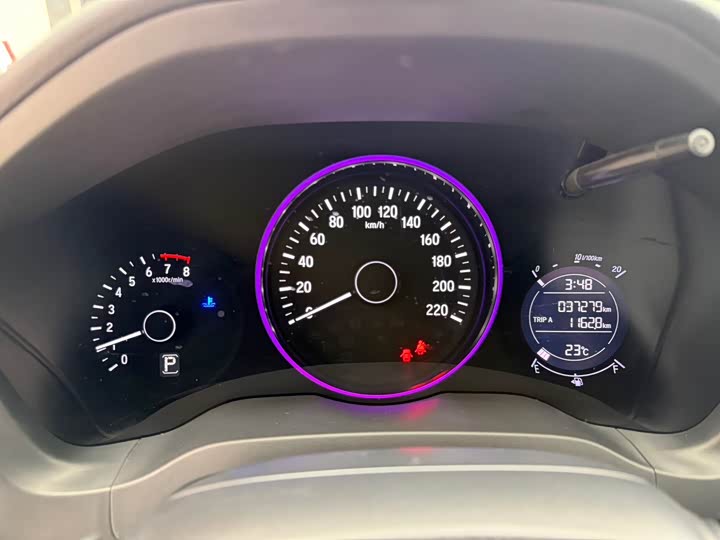 Фото 6 - Honda Vezel