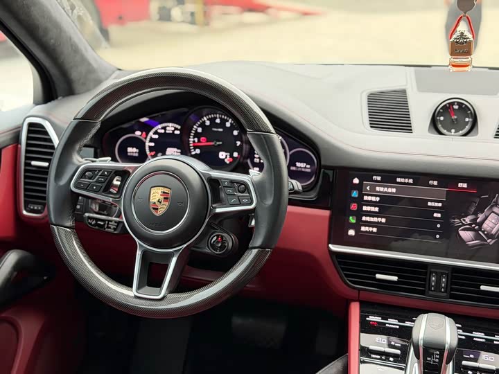 Фото 7 - Porsche Cayenne