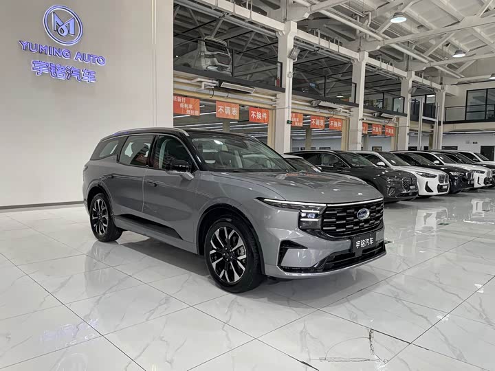 Фото 6 - Ford Edge