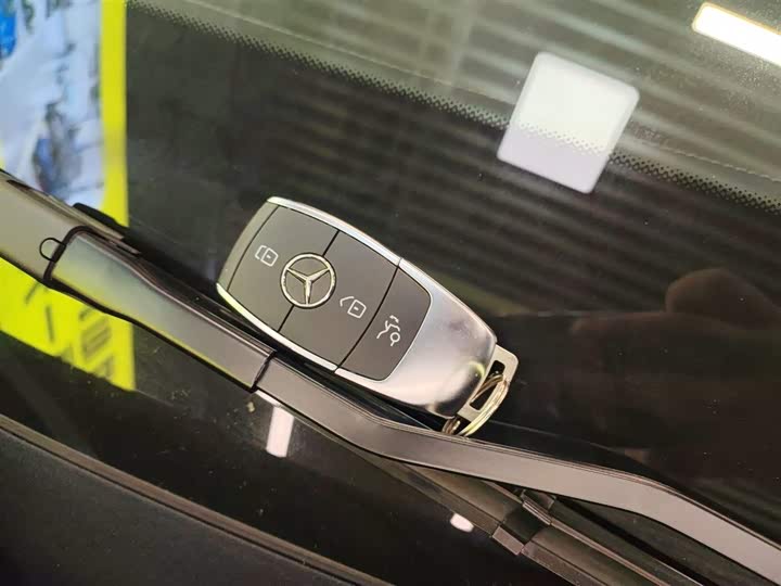 Фото 9 - Mercedes-Benz GLC-Class