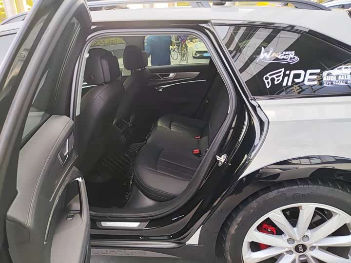 Фото 4 - Audi A6