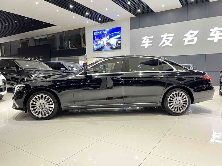 Фото 5 - Mercedes-Benz E-Class