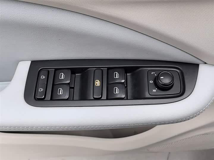 Фото 9 - Leapmotor T03