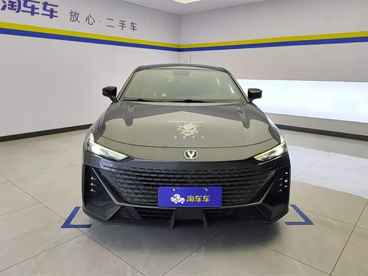 Фото 2 - Changan UNI-V