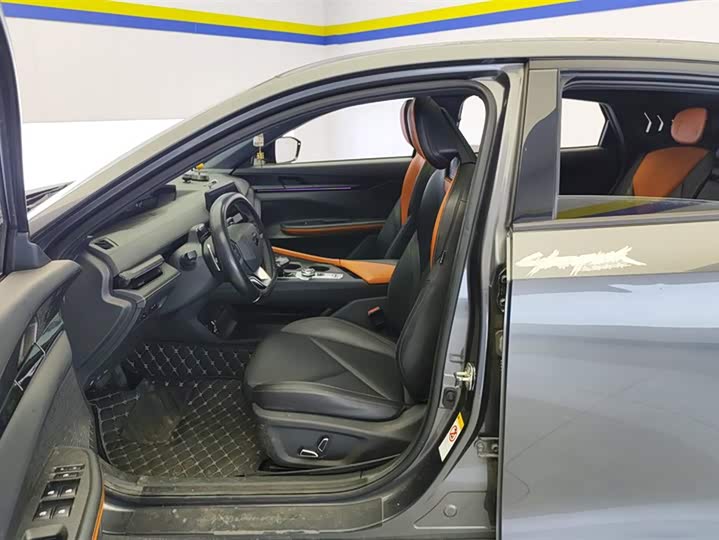 Фото 9 - Changan UNI-V