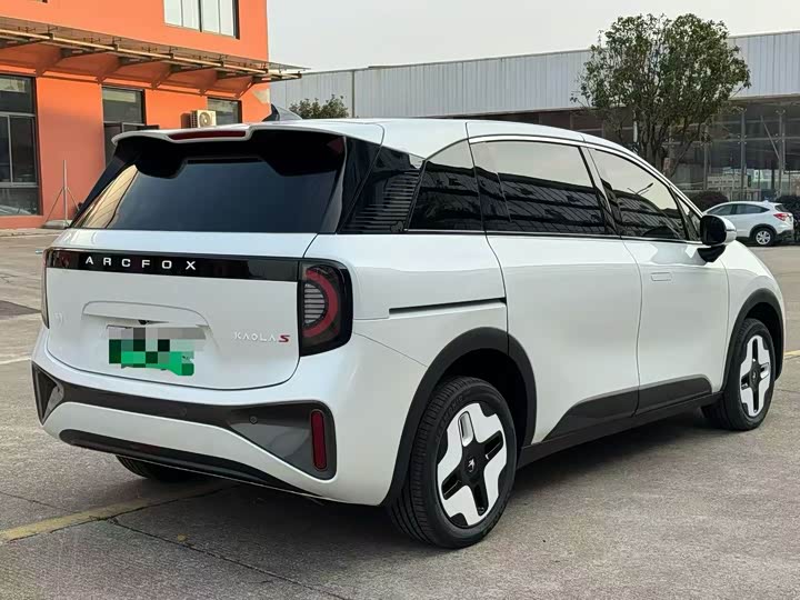 Фото 4 - BAIC Arcfox Kaola S