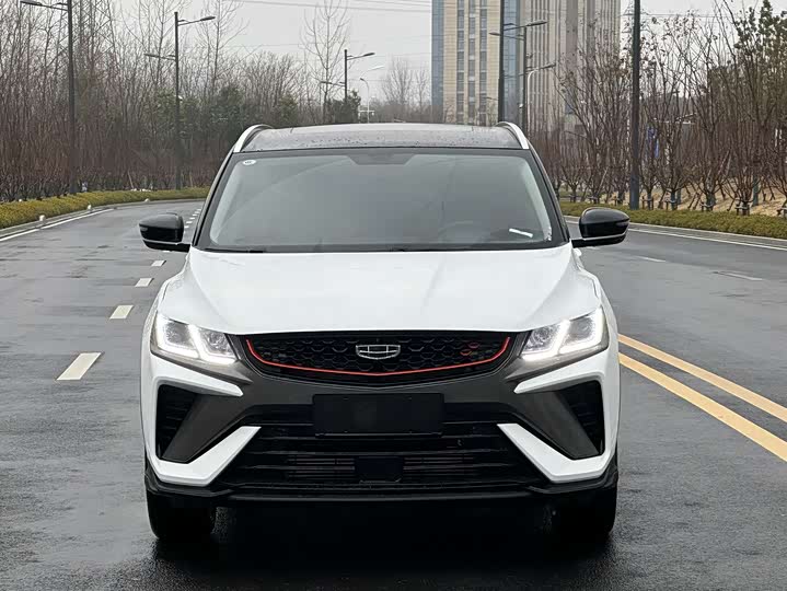 Фото 2 - Geely Coolray