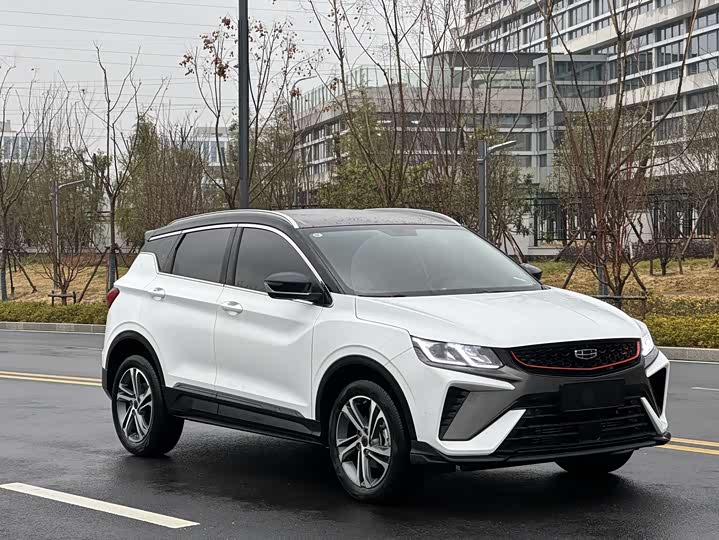 Фото 3 - Geely Coolray