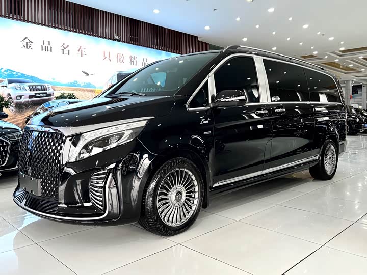 Фото 1 - Mercedes-Benz V-Class