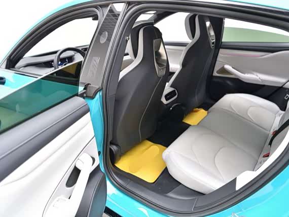 Фото 8 - Xiaomi SU7