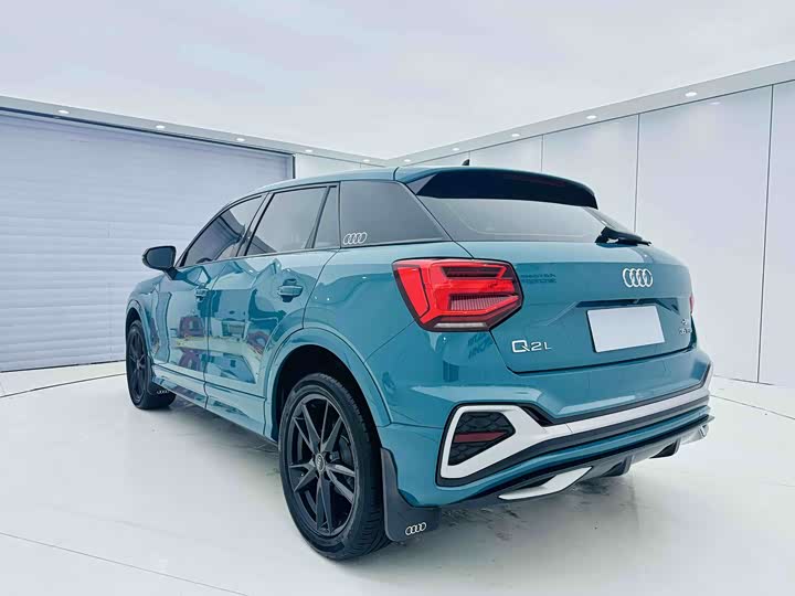 Фото 9 - Audi Q2L