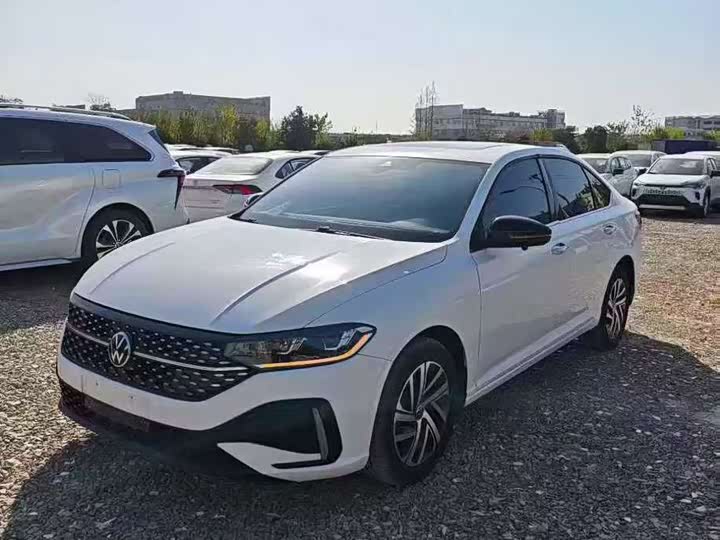 Фото 1 - Volkswagen Lavida