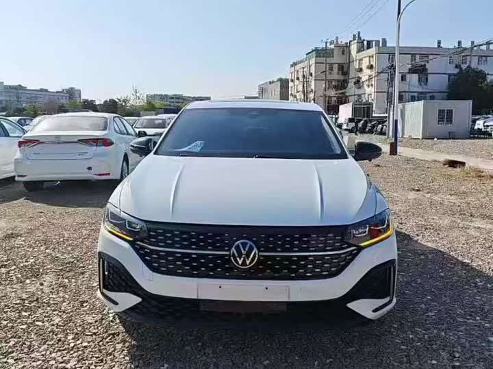 Фото 2 - Volkswagen Lavida