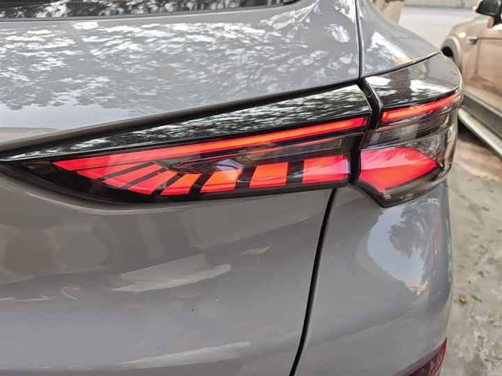 Фото 8 - Changan UNI-T