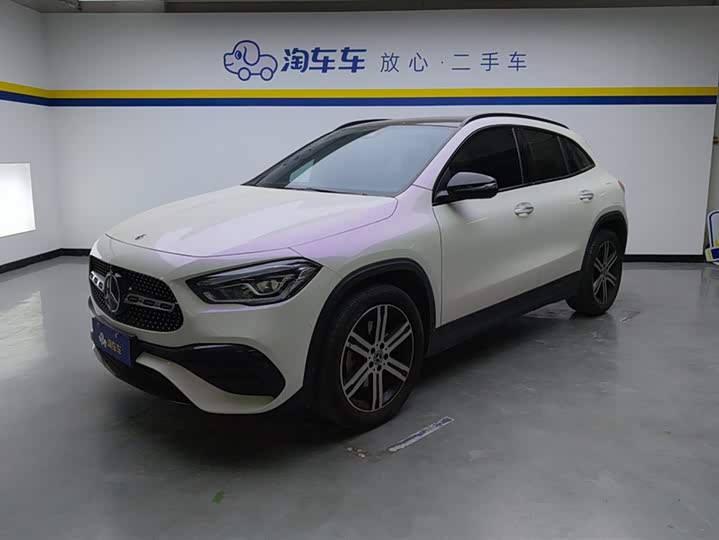 Фото 1 - Mercedes-Benz GLA-Class