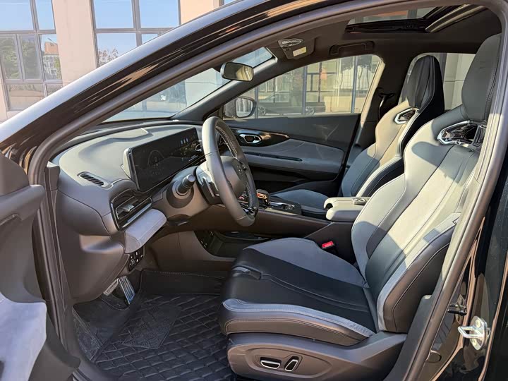 Фото 5 - GAC Trumpchi Empow R