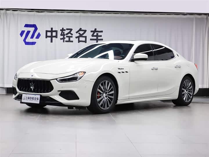 Фото 1 - Maserati Ghibli