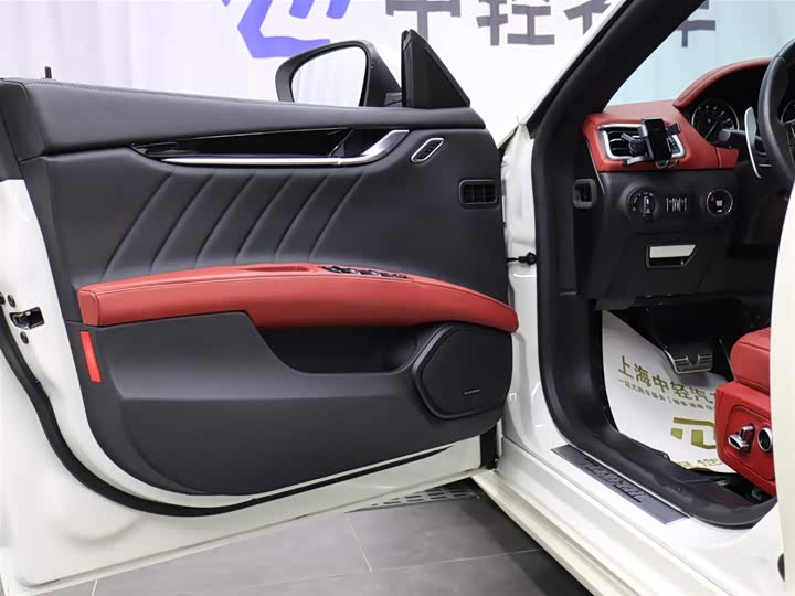 Фото 5 - Maserati Ghibli