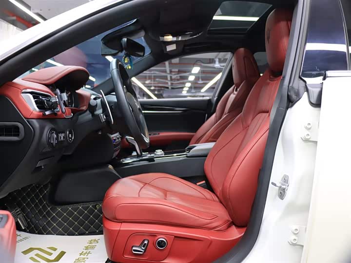 Фото 6 - Maserati Ghibli