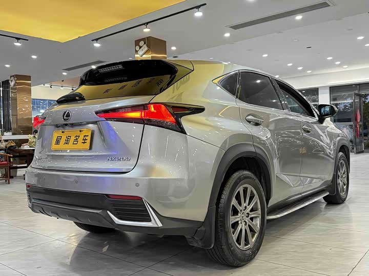 Фото 7 - Lexus NX