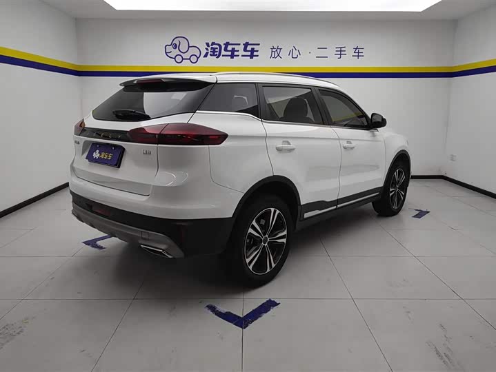Фото 3 - Geely Atlas