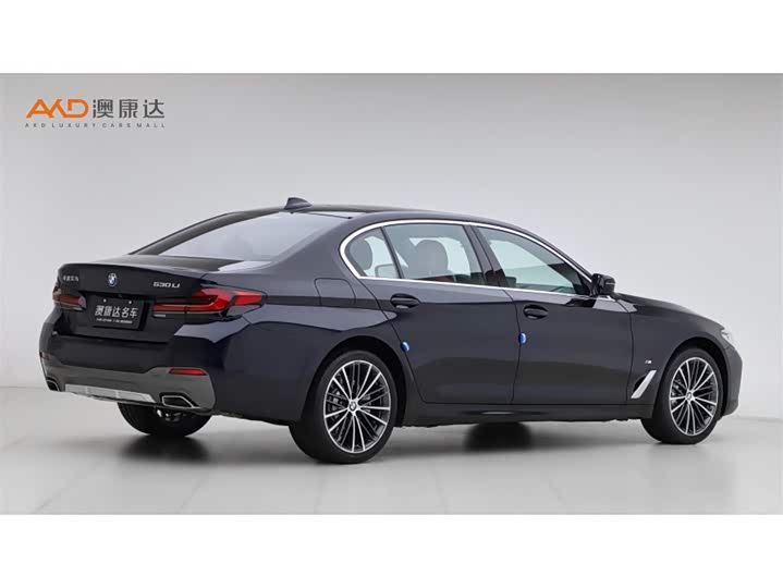 Фото 3 - BMW 5 Series