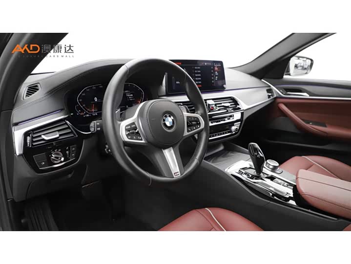 Фото 6 - BMW 5 Series