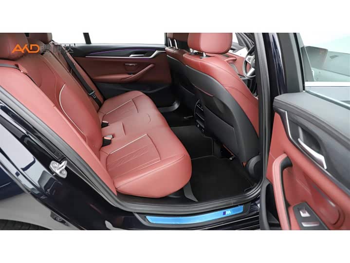 Фото 8 - BMW 5 Series