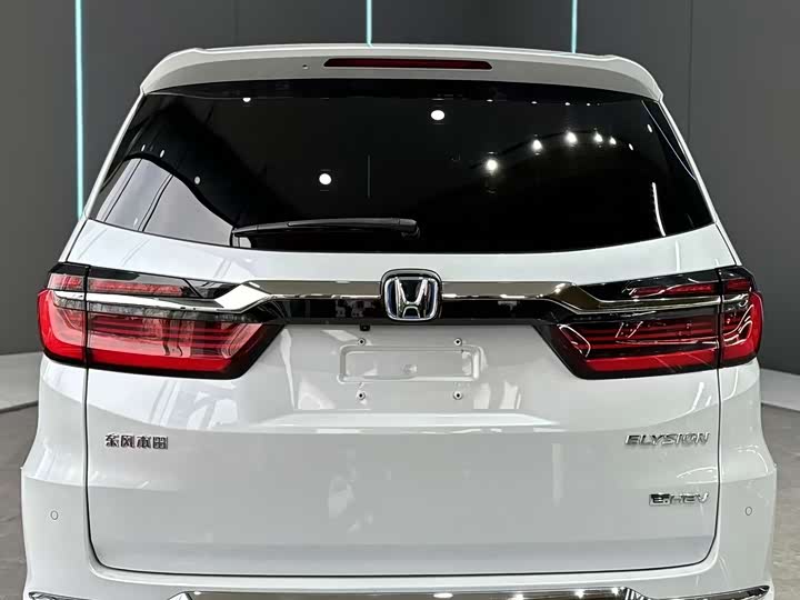 Фото 7 - Honda Elysion