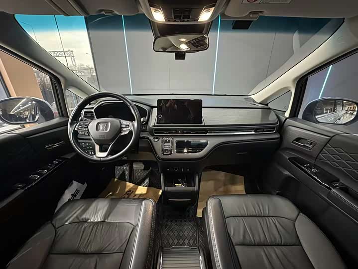 Фото 8 - Honda Elysion