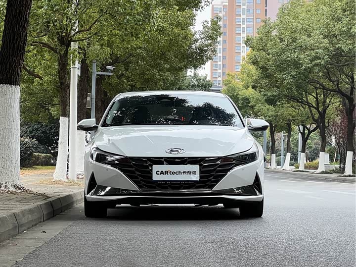 Фото 2 - Hyundai Elantra N line