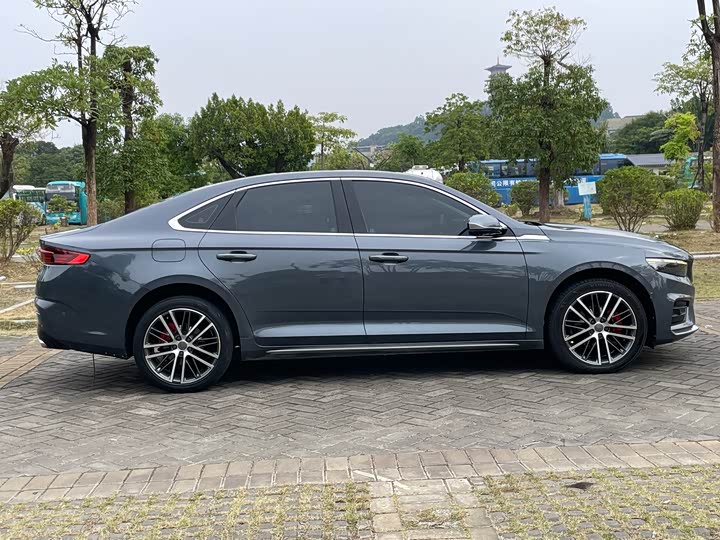 Фото 4 - Geely Preface