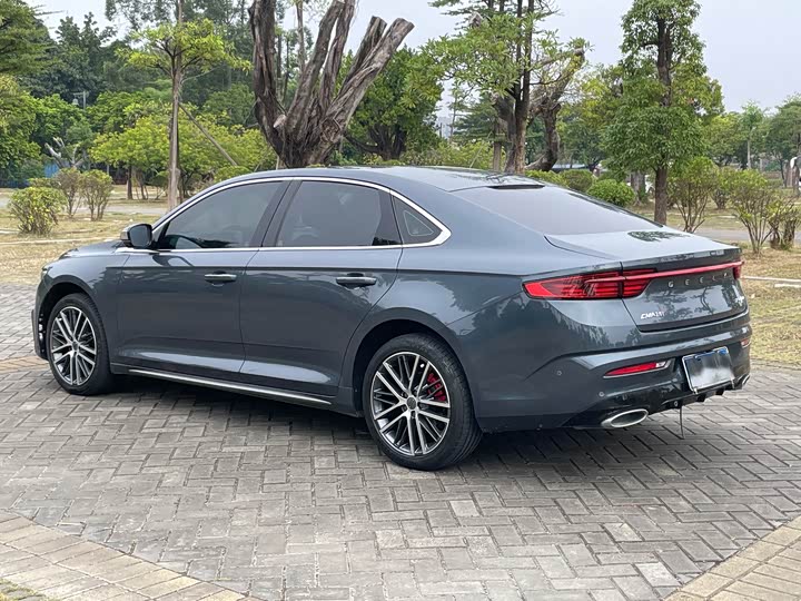 Фото 6 - Geely Preface